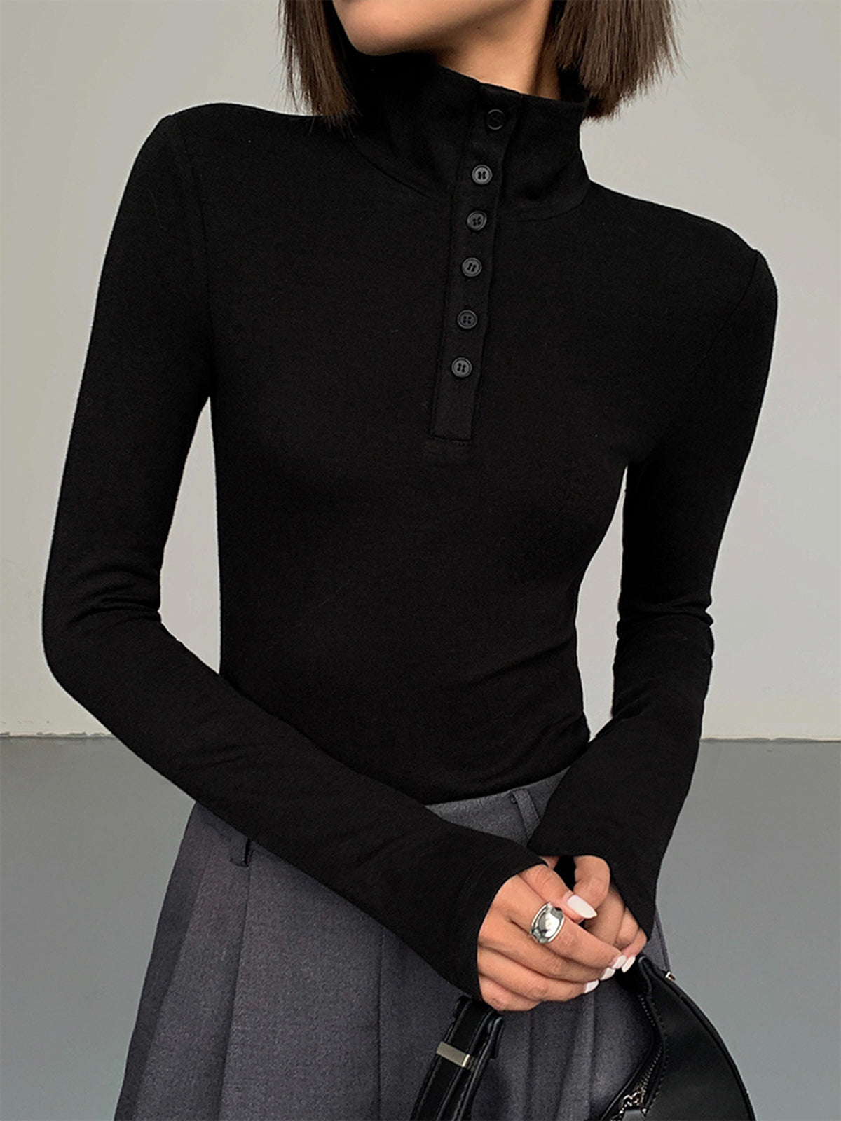 Fiora Slinky Long Sleeve Button-Up Shirt