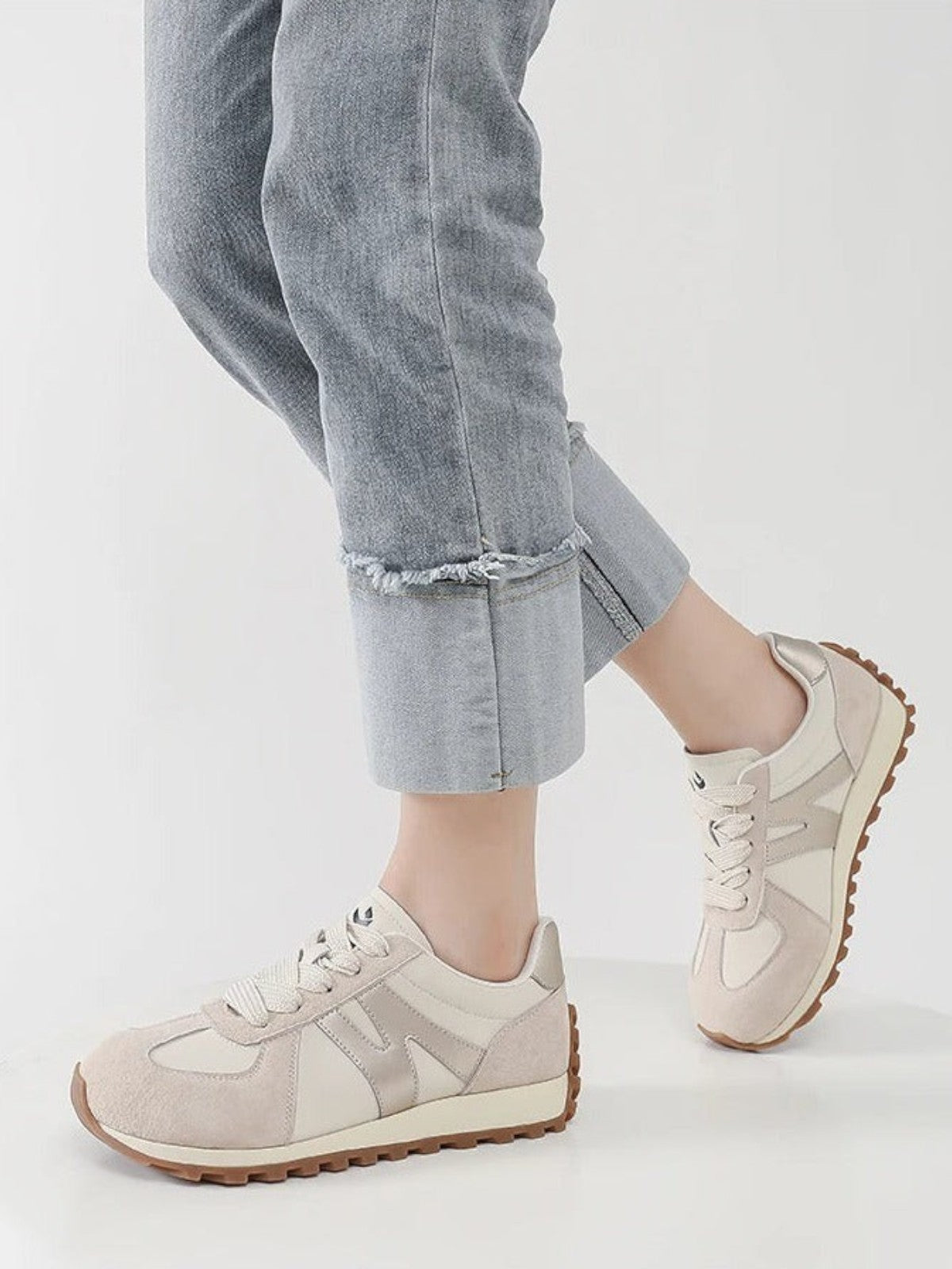 Luna Vintage Suede Runner Sneakers
