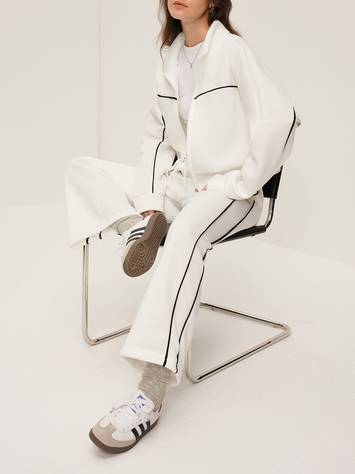 Amara Contrast Trim Zipper Pants Set