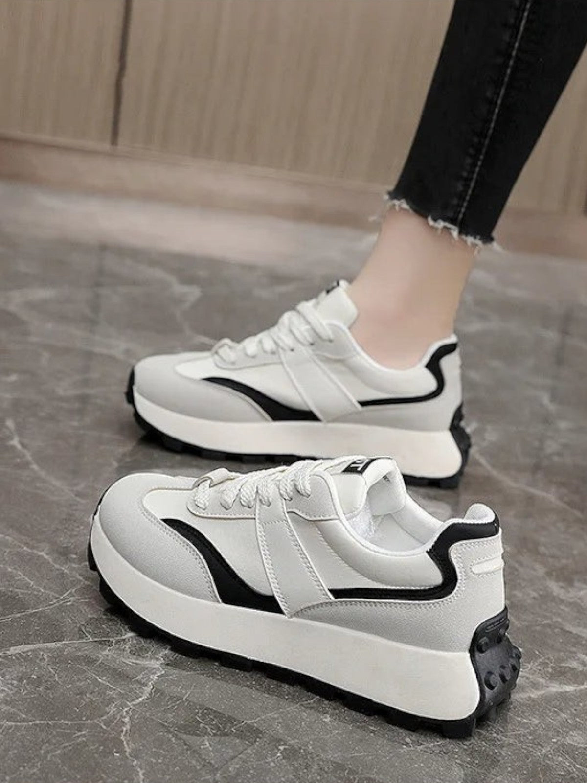 Niova Sleek Monochrome Sneakers