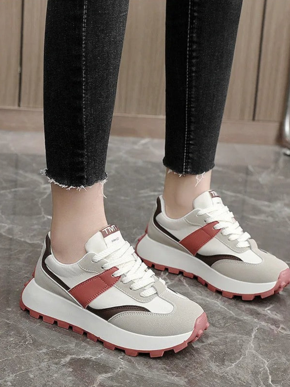 Niova Sleek Monochrome Sneakers