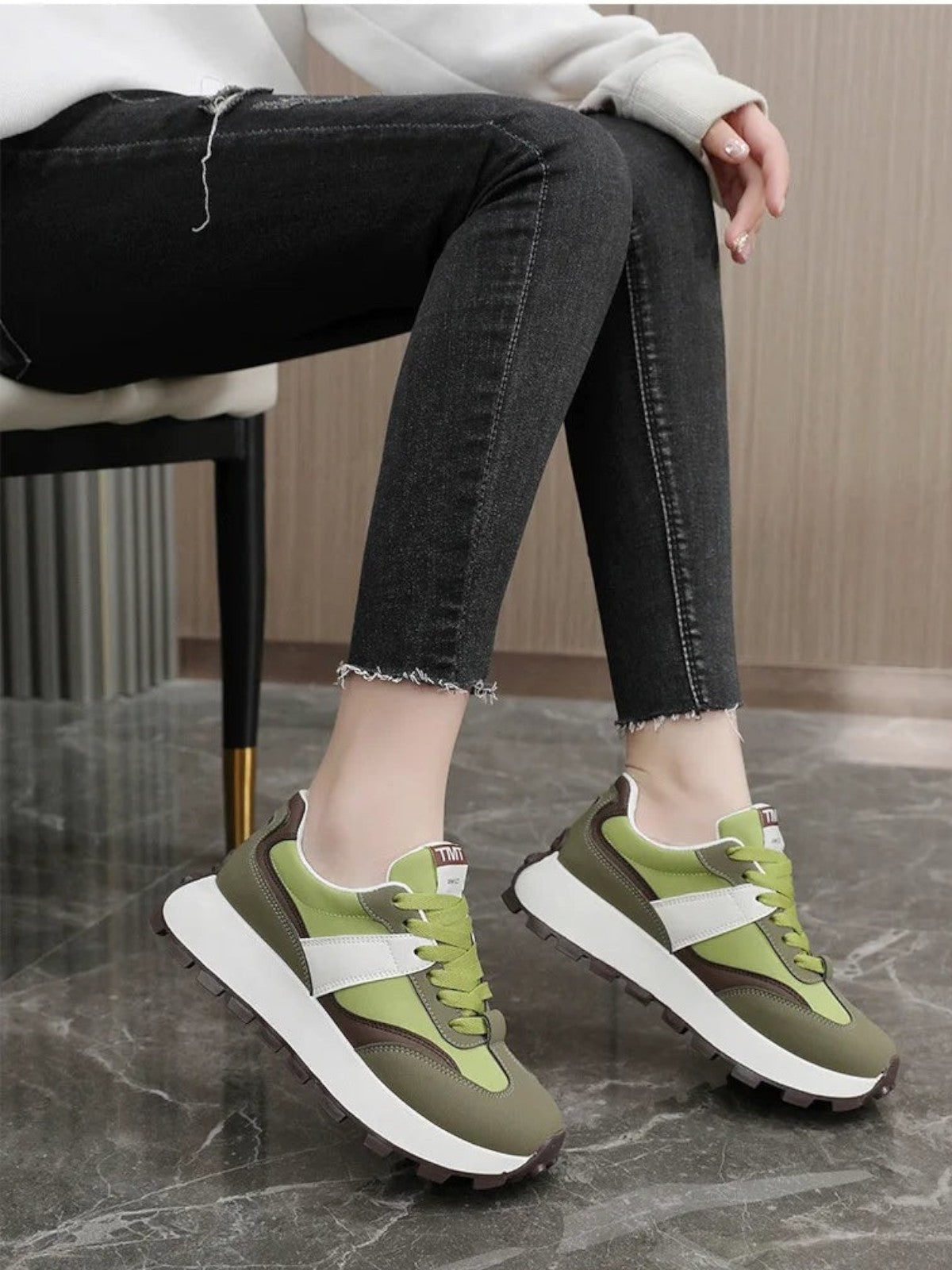 Niova Sleek Monochrome Sneakers