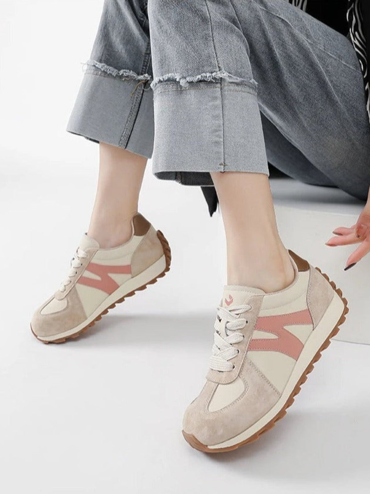 Luna Vintage Suede Runner Sneakers