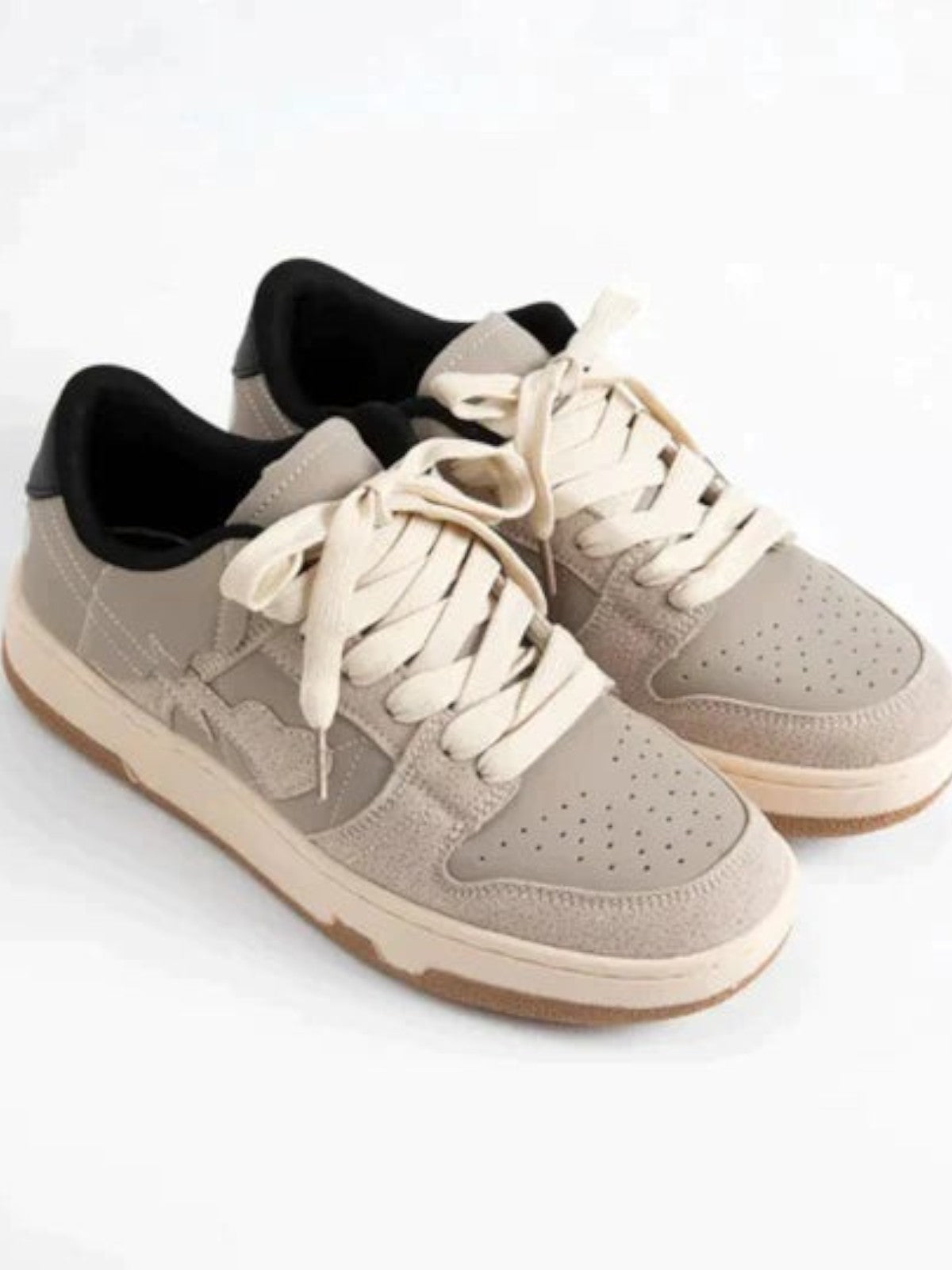 Elamora Heartbeat Sneakers