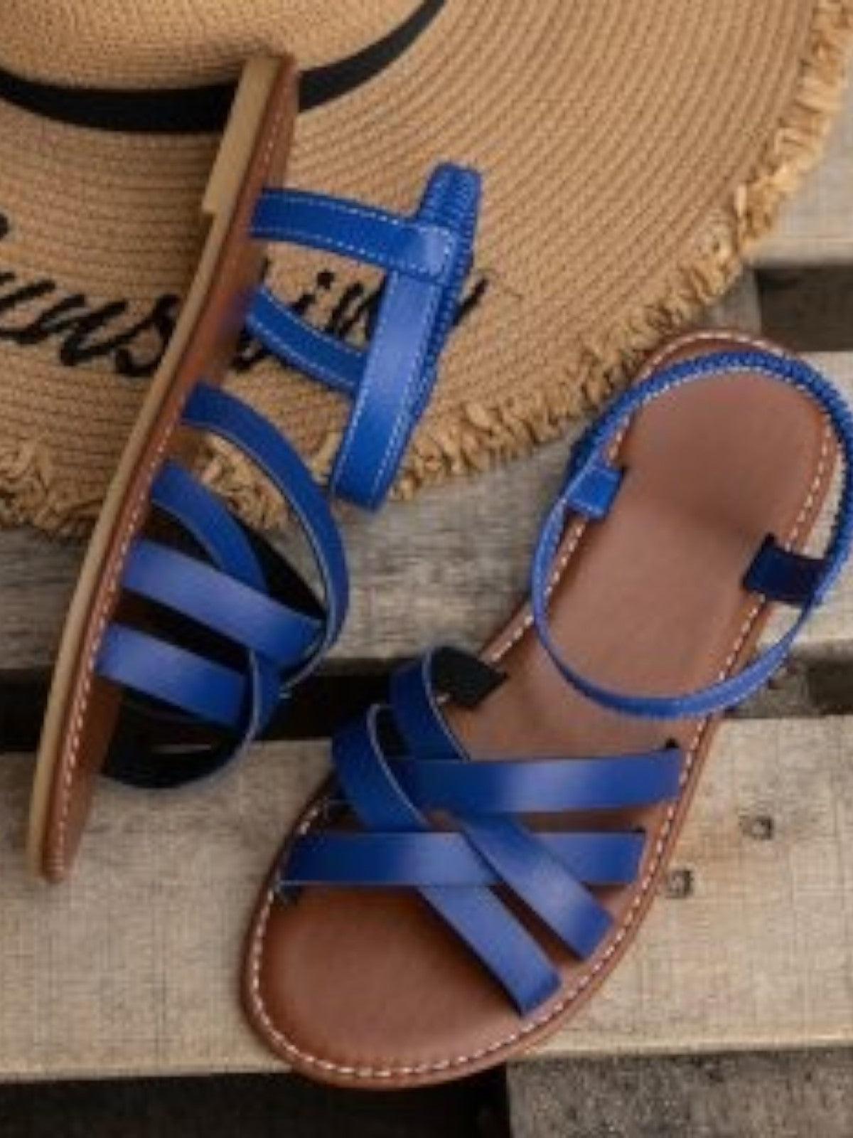 Vivara Roman Elastic Cross-Strap Sandals