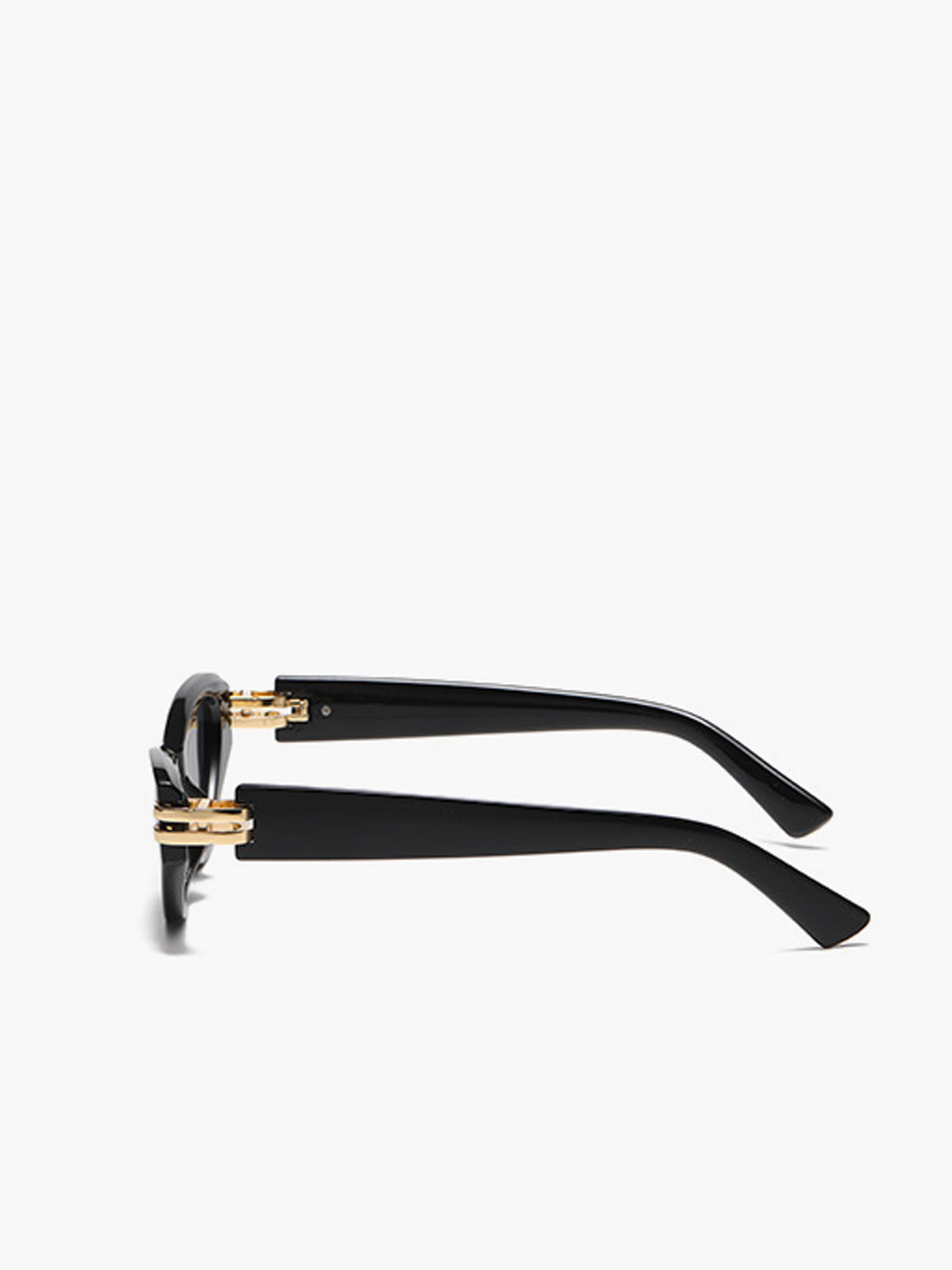 Elara Cat Eye Black Sunglasses